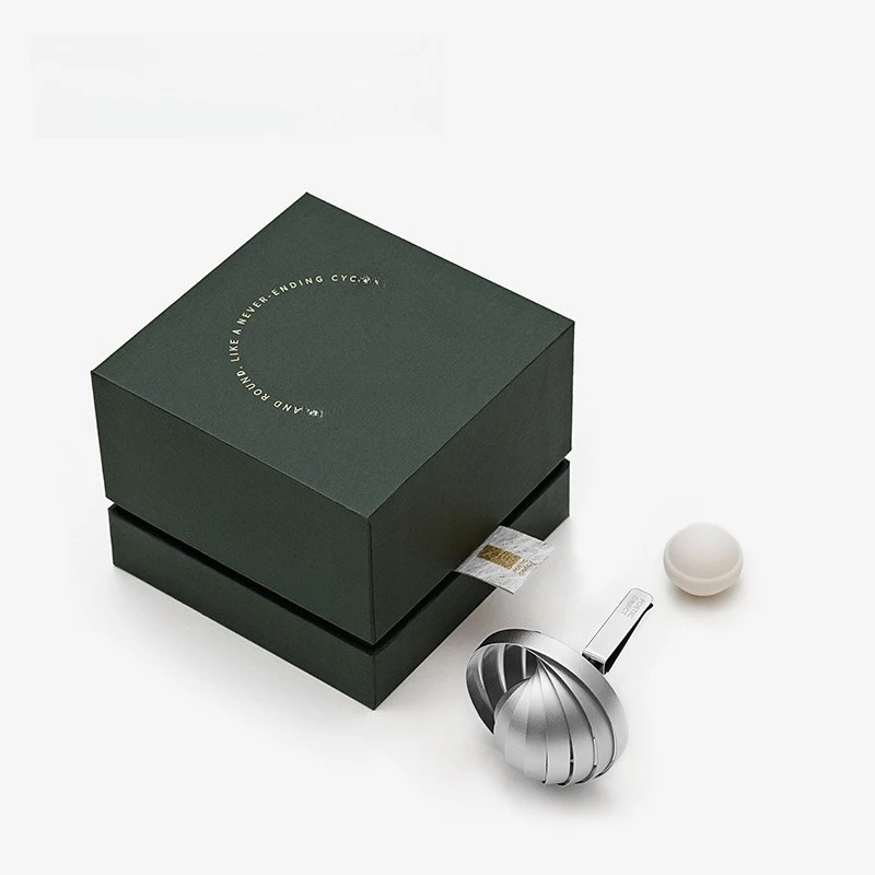 

Car aromatherapy high value, gift box out of trend decorative ornaments, holiday birthday gifts
