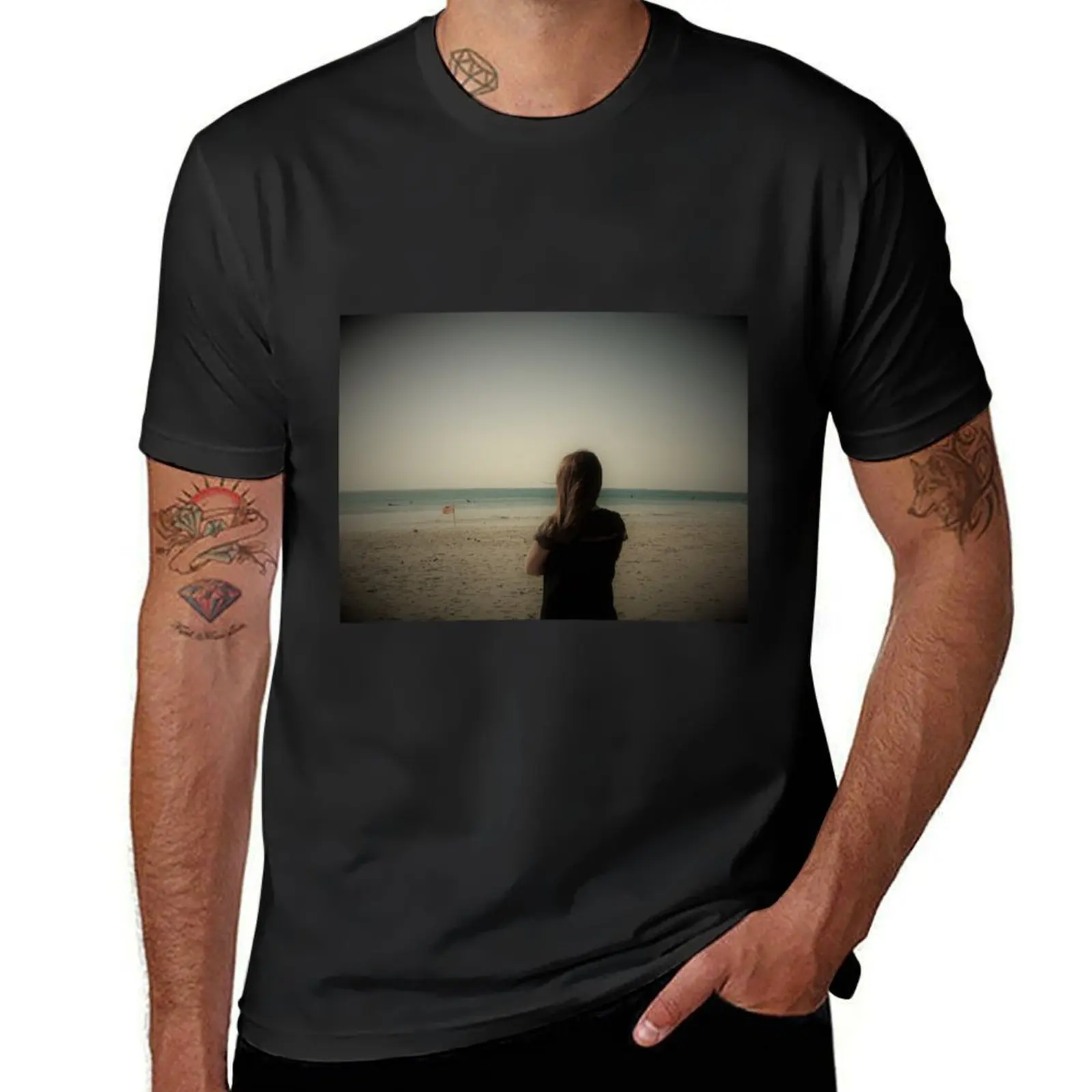 

In front of the sea T-Shirt vintage clothes customizeds oversizeds plus size tops mens tall t shirts