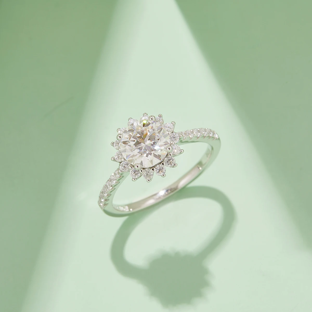 

Elegant Sunflower Design 1.5 CT Engagement Ring Women's Jewelry Wedding Rings