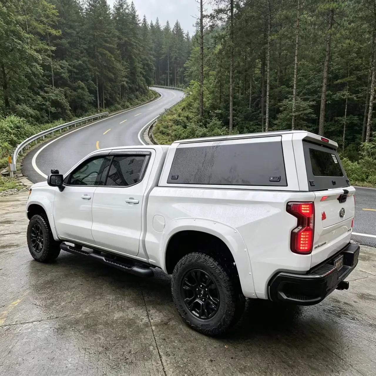 2019+ Sierra 2500 6.8FT Hard Bed Cover | Direct From Factory, Durable, Dustproof, Waterproof & Never Rusts