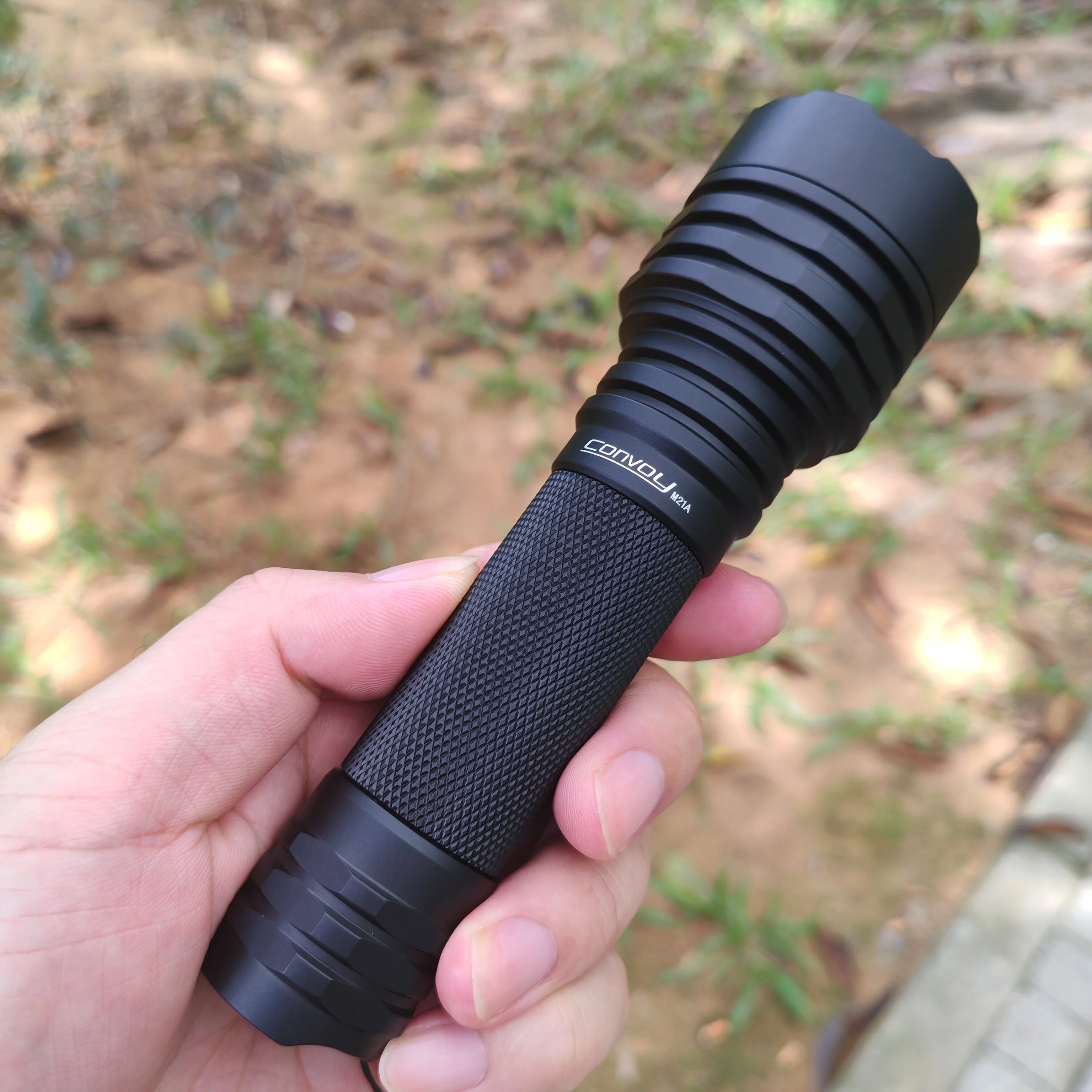 コンボイ-m21a-sst40-led-懐中電灯最も強力なランテルナポータブルトーチ-21700-キャンプ釣り狩猟フラッシュライト