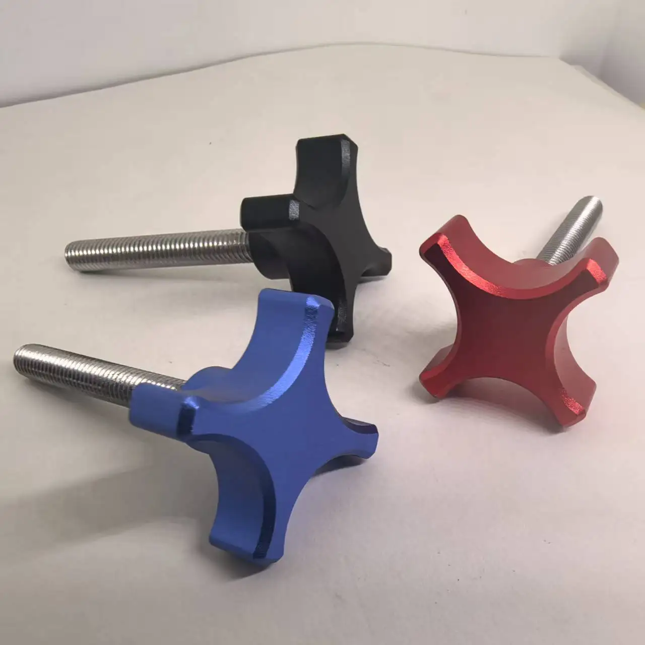 2pcs M6 M8 Aluminum Anodised Star Plum Bakelite Hand Tighten Thumb Screw Stainless Steel Thread Knob Tightening Screw Bolts