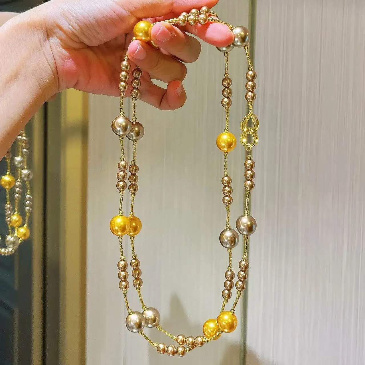 Autumn and Winter Mocha Gold Brown Mixed Color Pearl Necklace for Women Various Wearing Methods for Sweaters Necklaces for Women