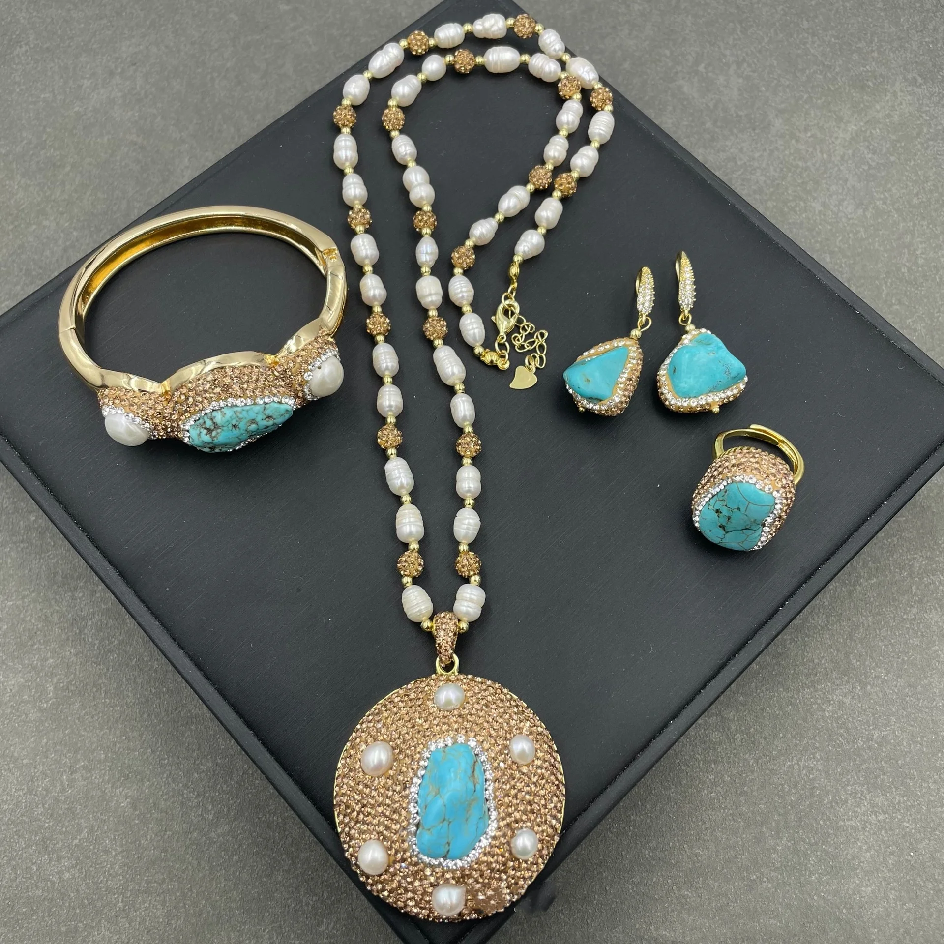 

ST019 New Vintage Turquoise Natural Pearl Inlaid Jewelry Ethnic Style Niche Personalized Design Hot Sale Four Piece Set