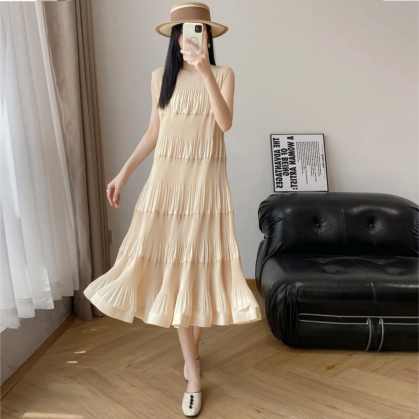 

Miyake's New Pleated Dress Women's High-end Sense Sleeveless Foreign Style Elegant Pleated Heavy Industry Medium and Long Dress
