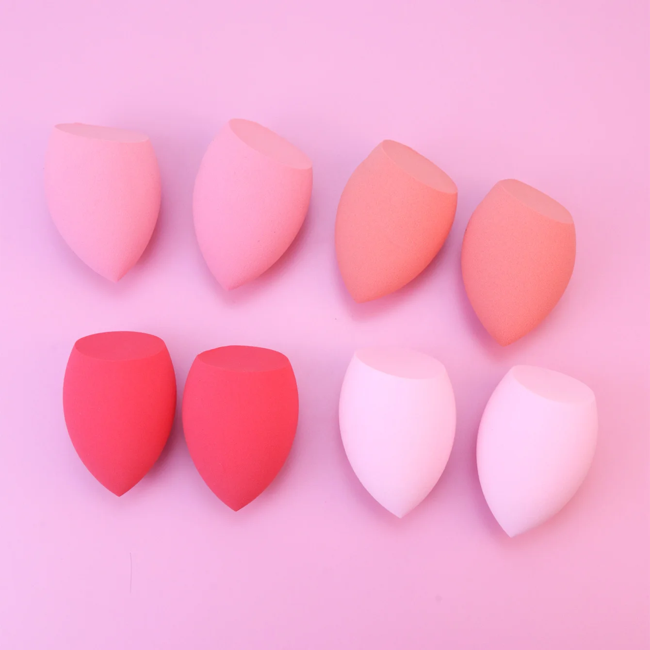 Makeup sponge for foundation, liquid, cream. Latex-free beauty sponge for blending, blender to enhance makeup, ideal gift