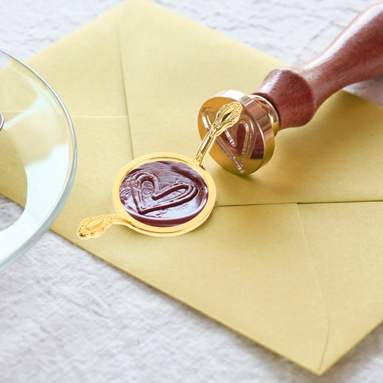 

2pcs Metal Flower Shaped Wax Seal Mold for DIY Wax Sealing Vintage Stamp Rings Decorations Envelope Supplies