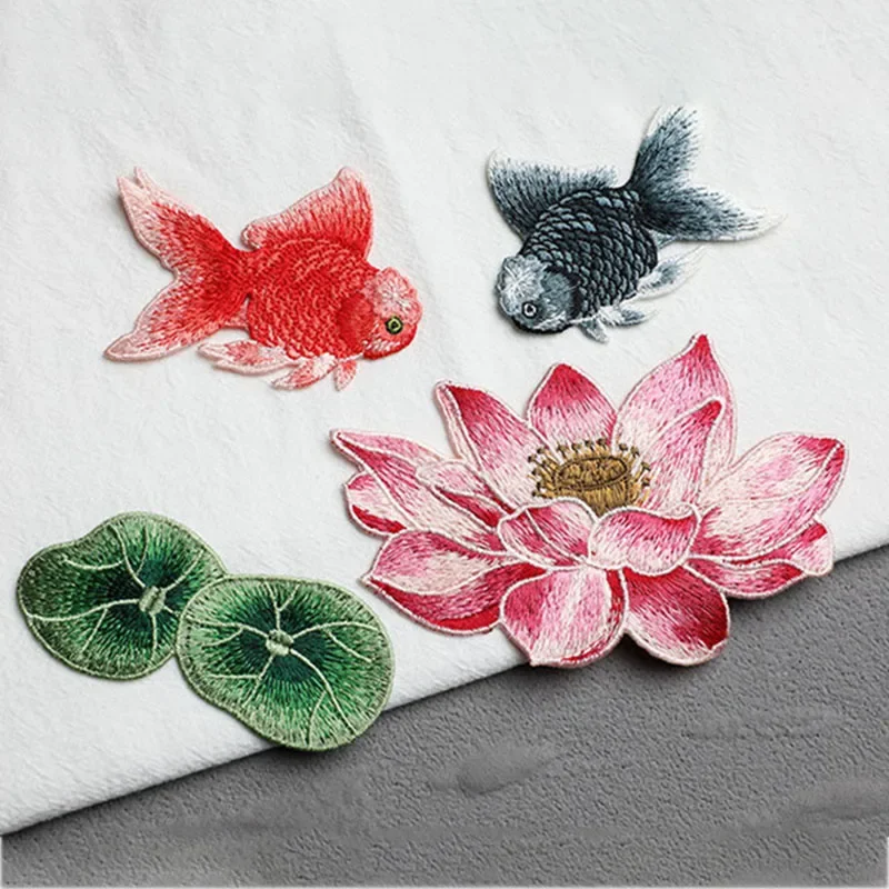 Sewing Goldfish Chinese Style Embroidered Fabric Patch Diy Decoration Appliques for Clothing T-shirt Dress Bag Shoes