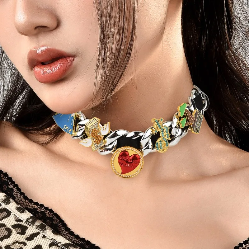 هذا قلادة الهيب هوب الدوارة على شكل قلب رائعة وعصرية