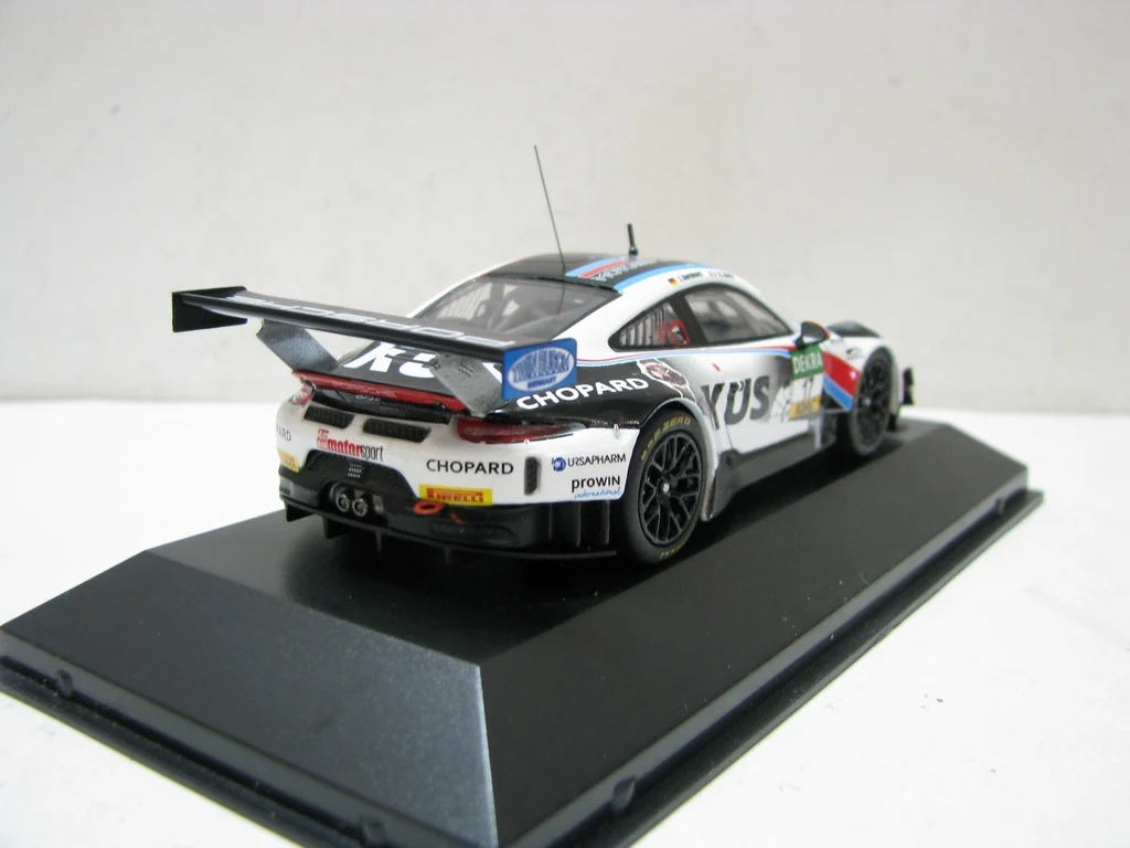 Moulé sous pression échelle 1:43 IXO PORSCHE 911 GT3 R # 17 2018 CMRGT007 modèle de voiture en alliage jouet à collectionner cadeau Souvenir affichage ornement