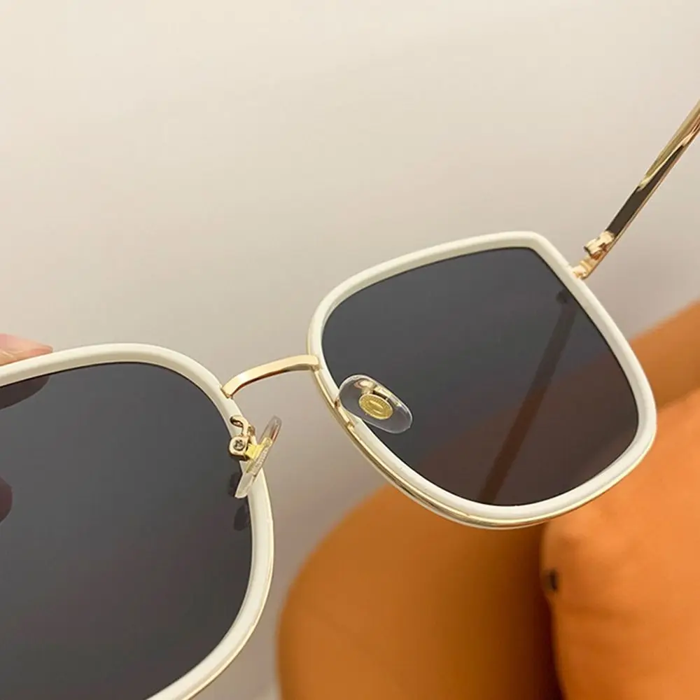 Модные квадратные солнцезащитные очки большого размера для пляжных путешествий, линзы UV400, солнцезащитные очки в металлической оправе, уличные солнцезащитные очки для женщин