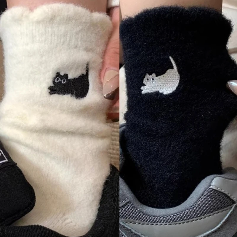 Calcetines australianos de lana gruesa de felpa con forma de gato, calcetines cálidos para dormir en casa, calcetines mullidos para Otoño e Invierno, calcetines cómodos de terciopelo de visón, medias dulces y lindas de dibujos animados