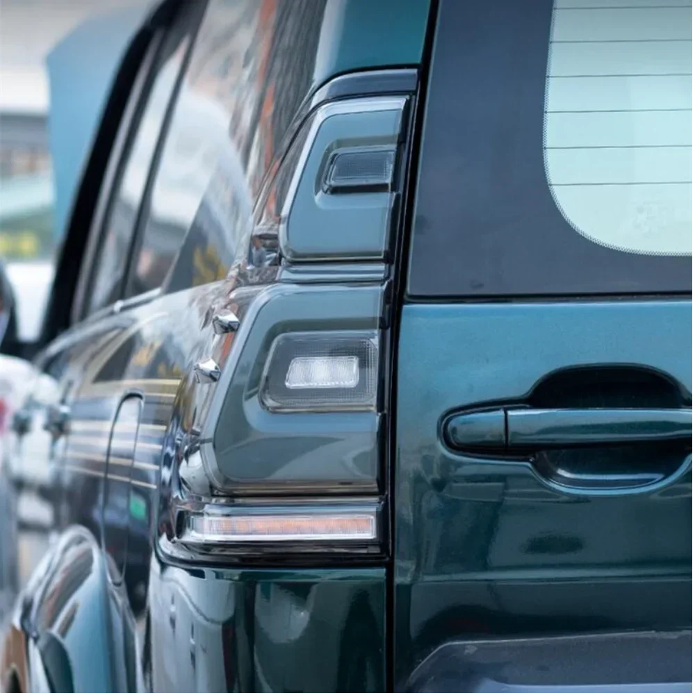 الذيل ضوء الجمعية لتويوتا لاند كروزر برادو 2003-09 الضوء الخلفي مصباح مكبح خلفي عكس الضوء بدوره إشارة