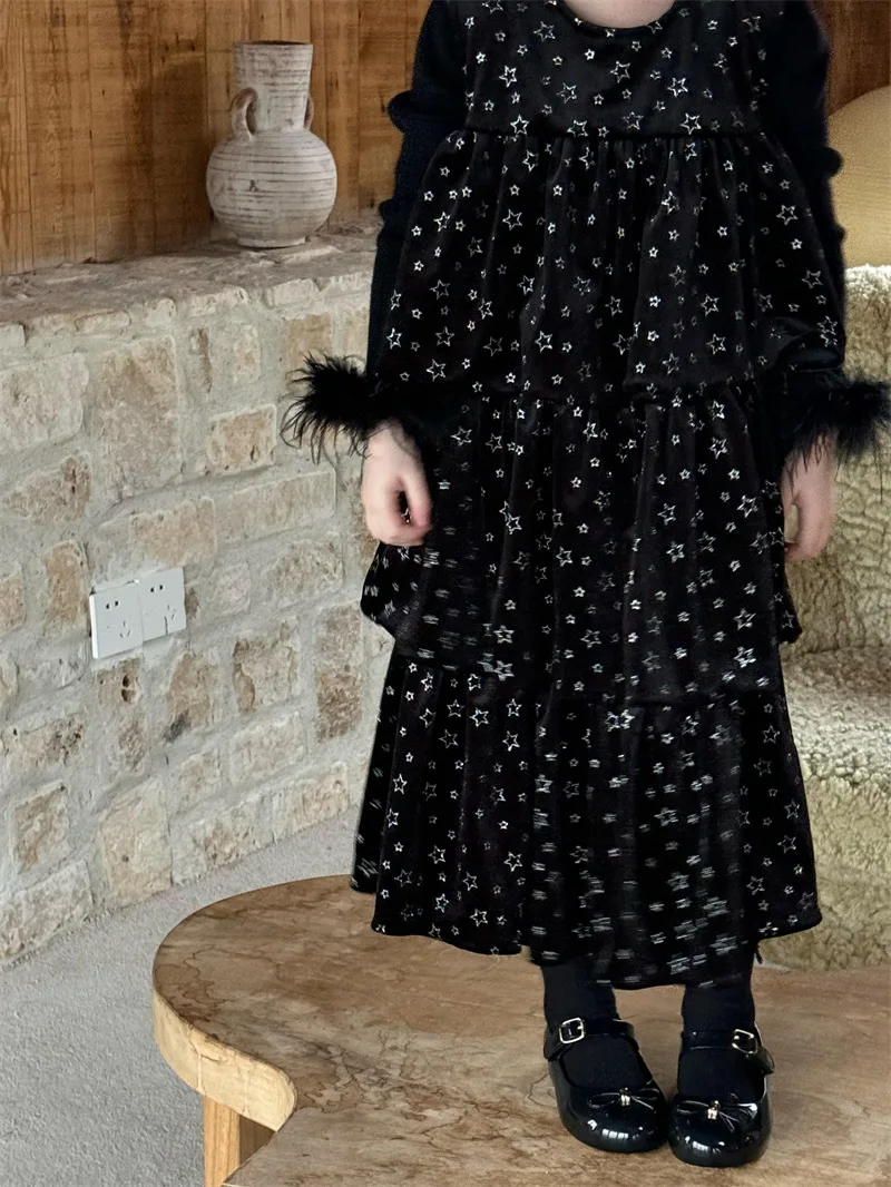 Girls Skirts 2024 Winter New Childrens Clothes Girls Baby Foreign Style Pentacle Hot Diamond Velvet Cake Skirt Casual Simple image 6