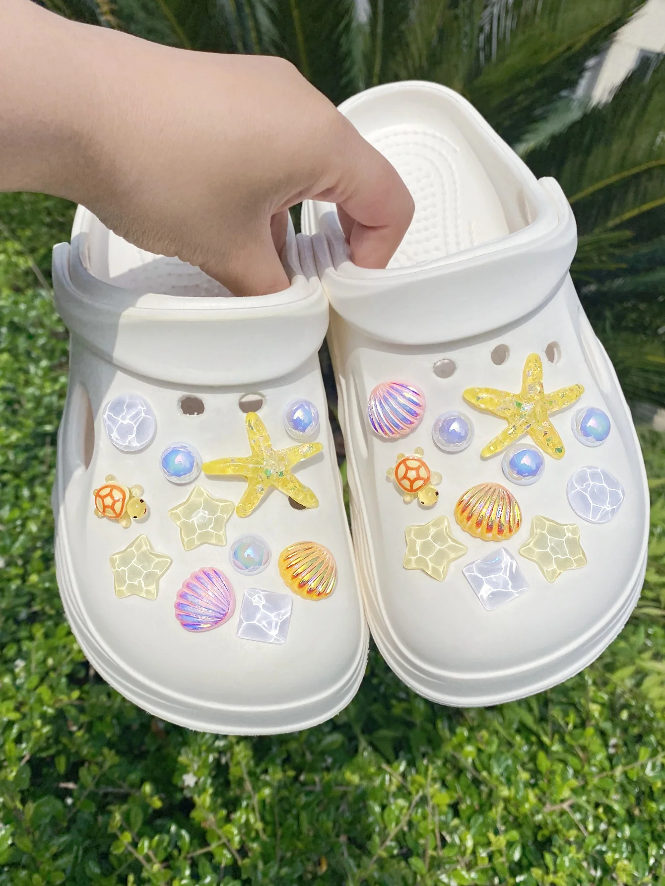 22 pieces of yellow sequined starfish, shells, water ripple stars, sea turtles, pink shells, white water ripple blocks, ABS pear