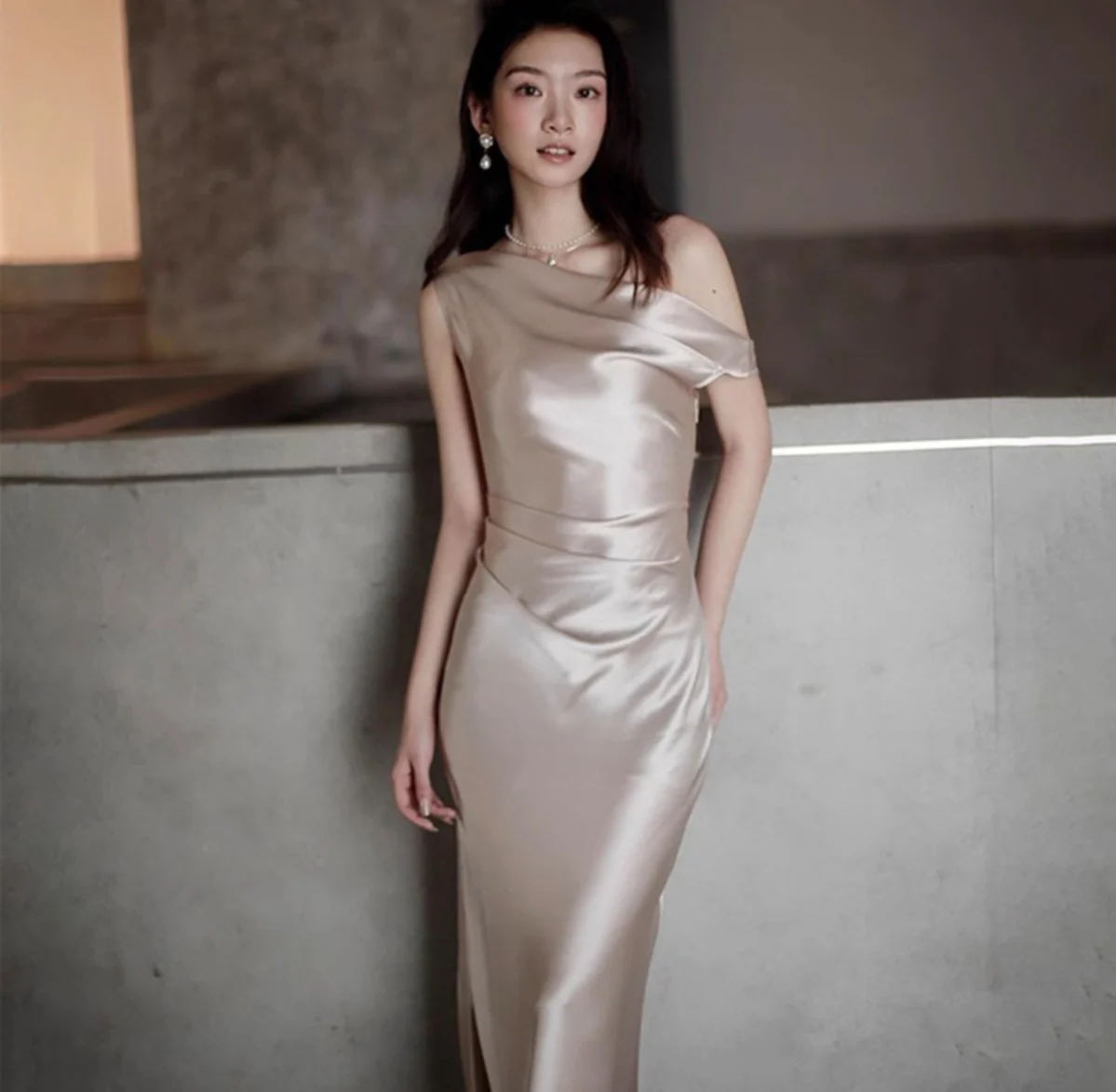 

Champagne Gold Satin Evening Dr Small Dr Gown oulder Bared Wedding Host Sli Long Skirt Polyester Fiber High Waist