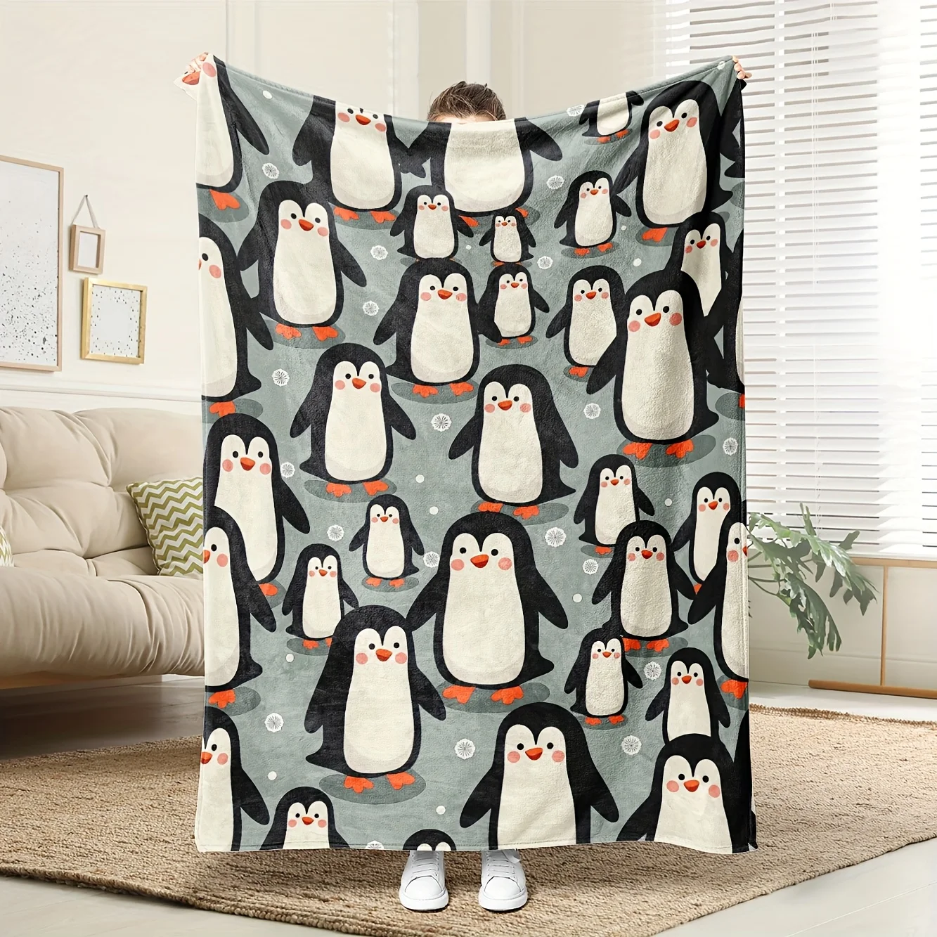 Koc z pingwinem - Miękki flanelowy pled na każdą porę roku / narzuta na łóżko / narzuta na kanapę - Uroczy wzór pingwina w kolorach szary / pomarańczowy / biały / czarny / -