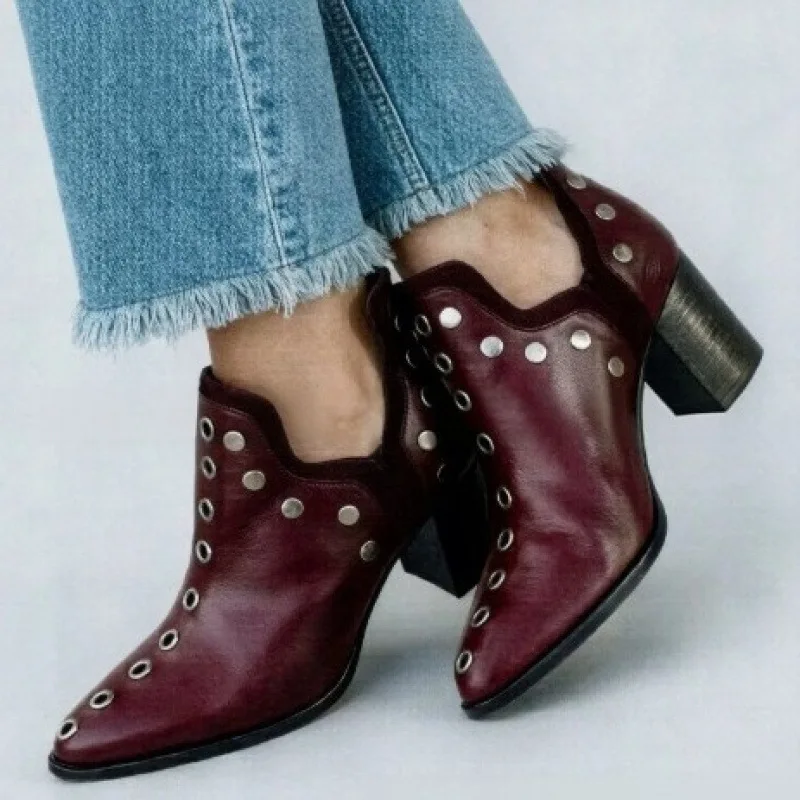 Retro Biker Boots Women Black Studded Metal Ring Pointed Toe Chunky Heel Ankle Boots Rock Punk Autumn Winter Shoes Plus SizeF521