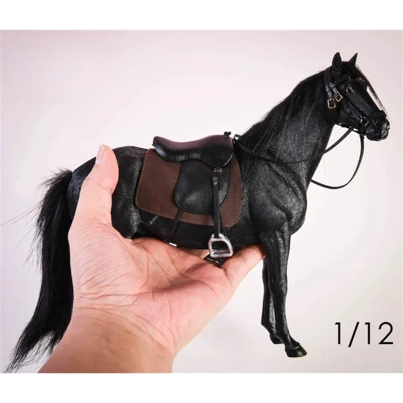 JXK 013 1/12 Maßstab Simuliertes Tiermodell Weißes Pferd Schwarzes Pferd Deutsches Warmblutpferd 21×6×20cm GK Handgehaltenes Ornament – Detail 2