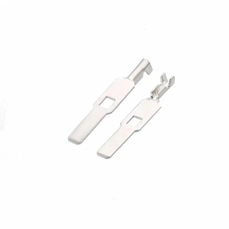 

20 Pcs Automobile 4.8 high current plug terminal cold crimping male plug-in terminals DJ617B-4.8-0.8A