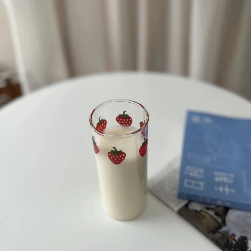 أنيمي نانا أوساكي نانا تأثيري كوب زجاجي للمياه الفراولة طباعة مقاومة للحرارة الحليب نظارات القدح بهلوان أكواب اكسسوارات الدعائم