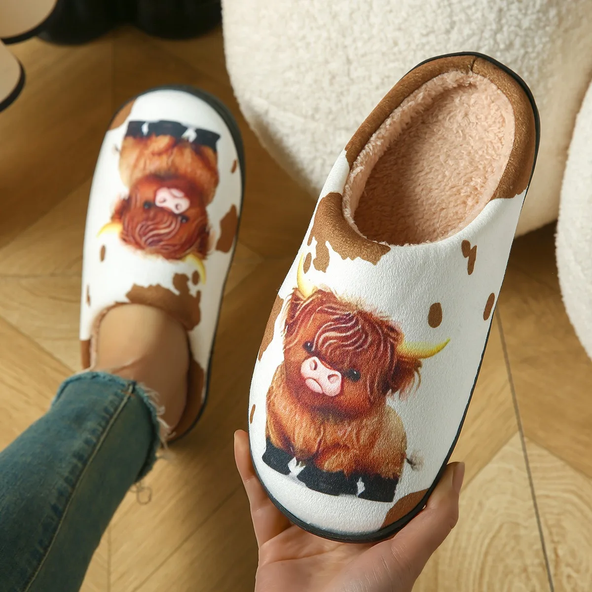 Unisex Highland Cow Print Slippers, Soft Fleece Lined House Shoes With Cute Yak For Fall Winter Indoor Daily Wear, Women Shoes
