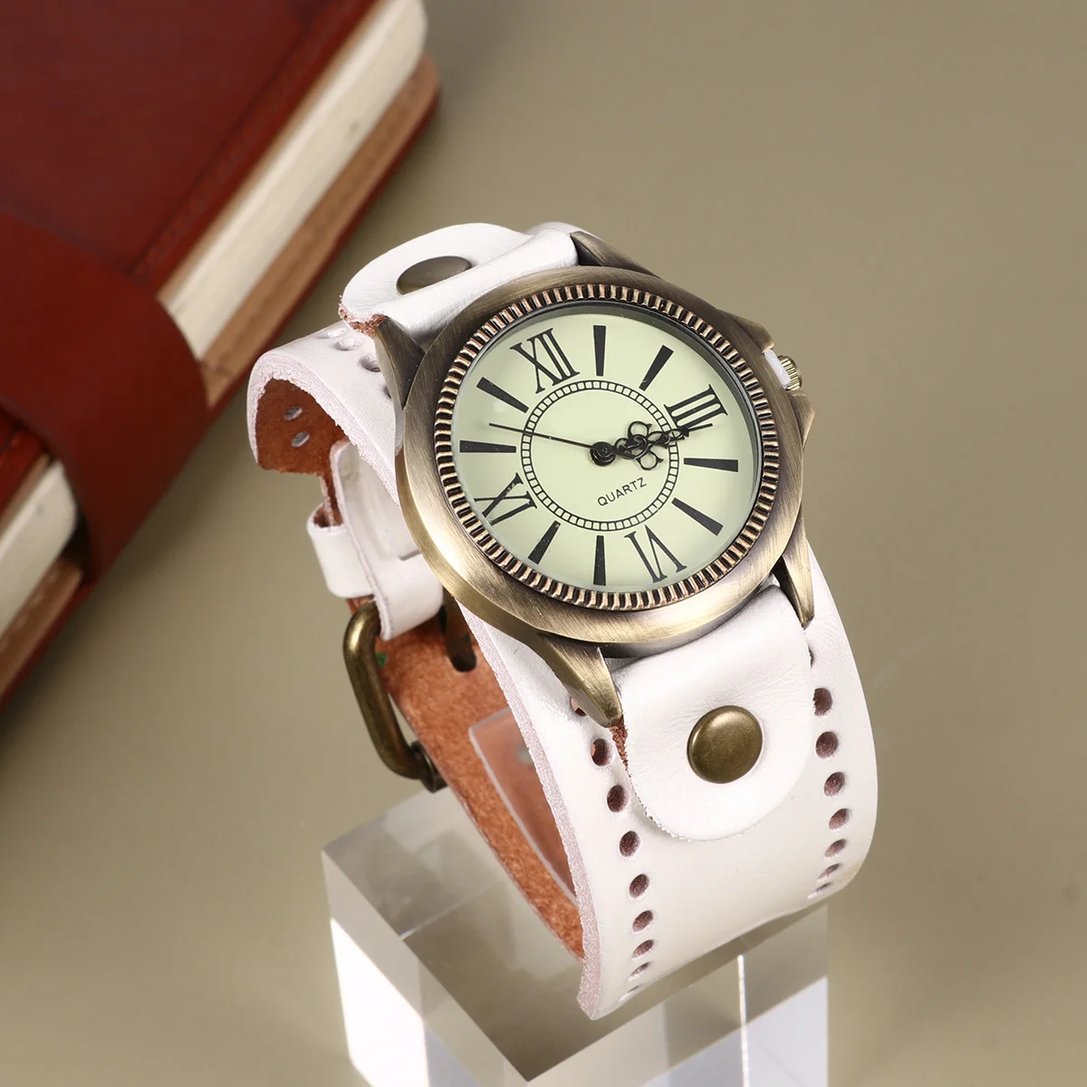 

1pc Vintage Roman Quartz Wristwatch For Women Retro Style Band Watch Band Bracelet Watch Light Coffee