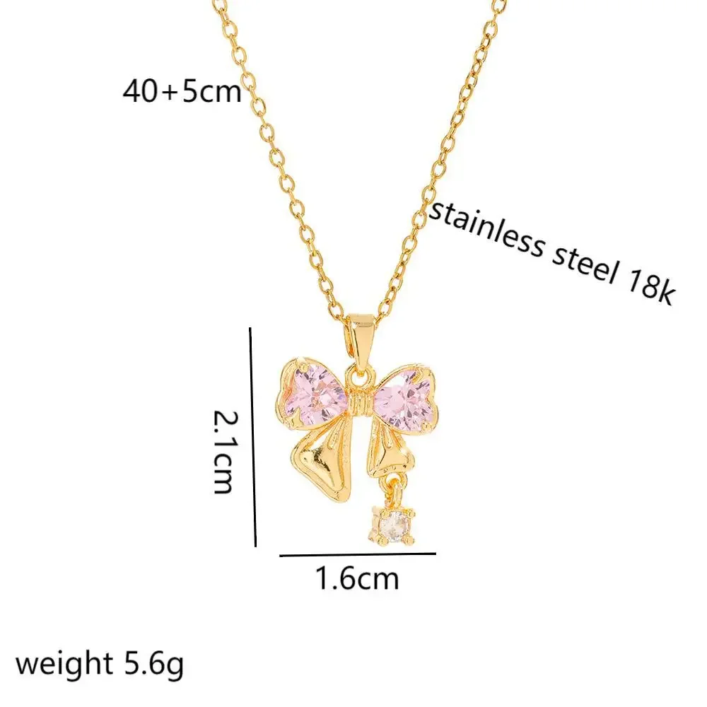 

The super shiny and sweet collarbone chain zircon butterfly titanium steel necklace is for Korean women