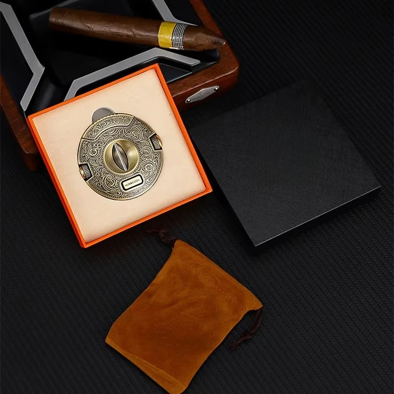 Luxury stainless steel V-cut cigar cutter with double sharp blades