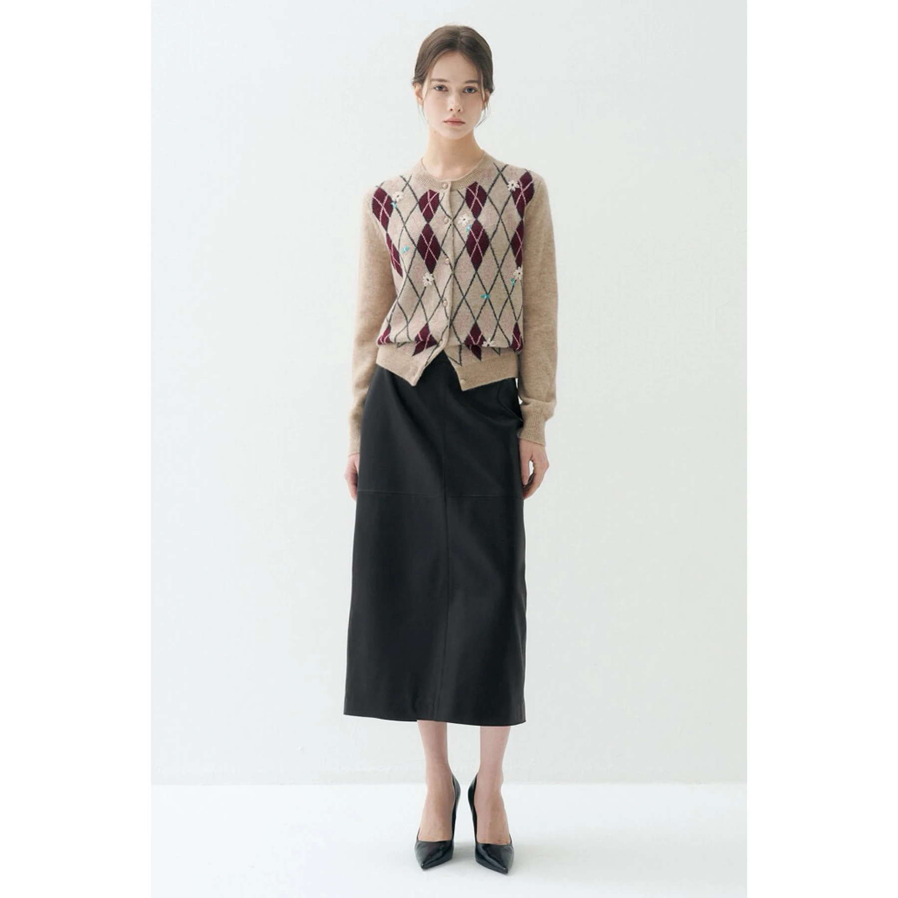 Elegant round Neck Knitted Woolen Cardigan Embroidered Lemon Cheese LAN26 Autumn Diamond Pattern Versatile Floral Design
