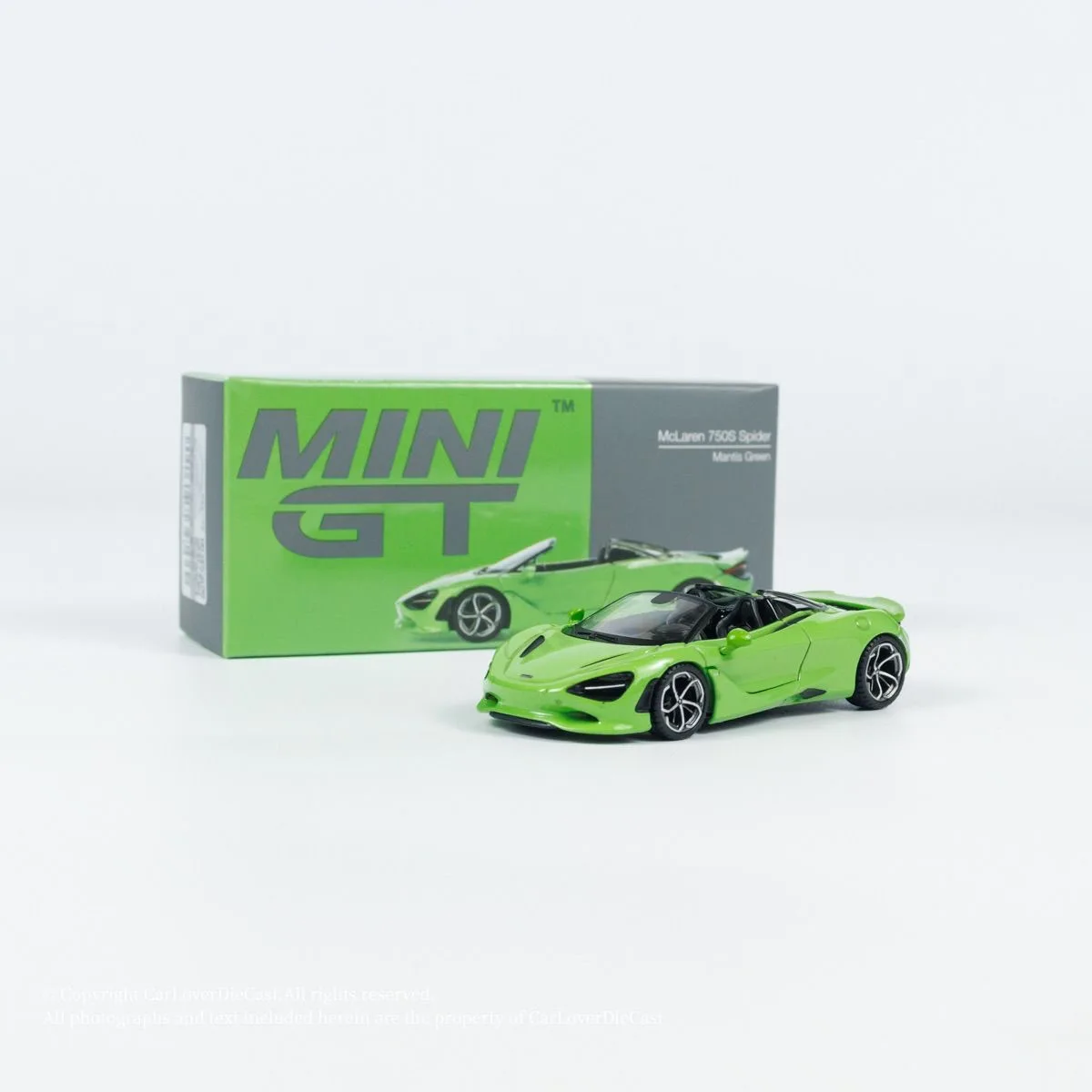 

Модель автомобиля MINIGT 1:64 750S Spyder из металлического зеленого сплава