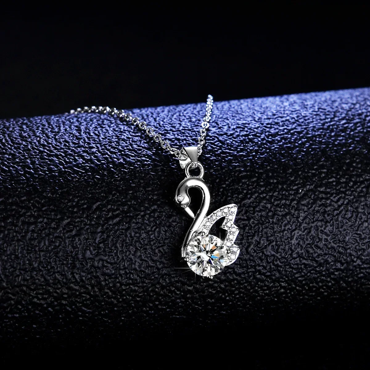 Pendant 1 Ct Moissanite Diamond Necklace for Women Swan New Collarbone Chain Platinum Pt950 Gift For Mother's Day Christmas