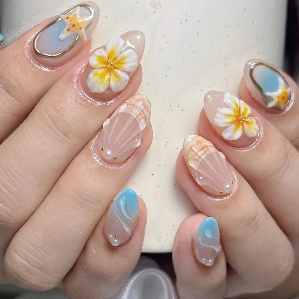 

24PCS Dreamy 3D Ocean Starfish Shell False Nails Almond Fake Nails with Sweet Floral Pearl Design Luxury Elegant Press on Nails
