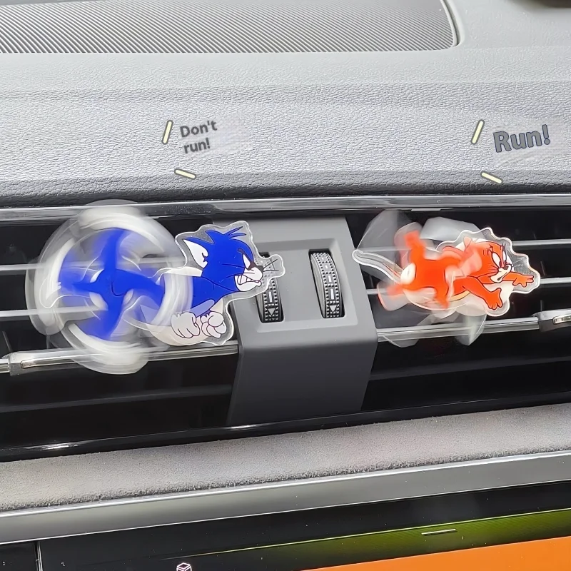 Vendita calda Tom e Jerry Cartoon Car Air Outlet Decorazione Aria condizionata Accessori acrilici Clip Girevole Kawali Giocattoli Regali