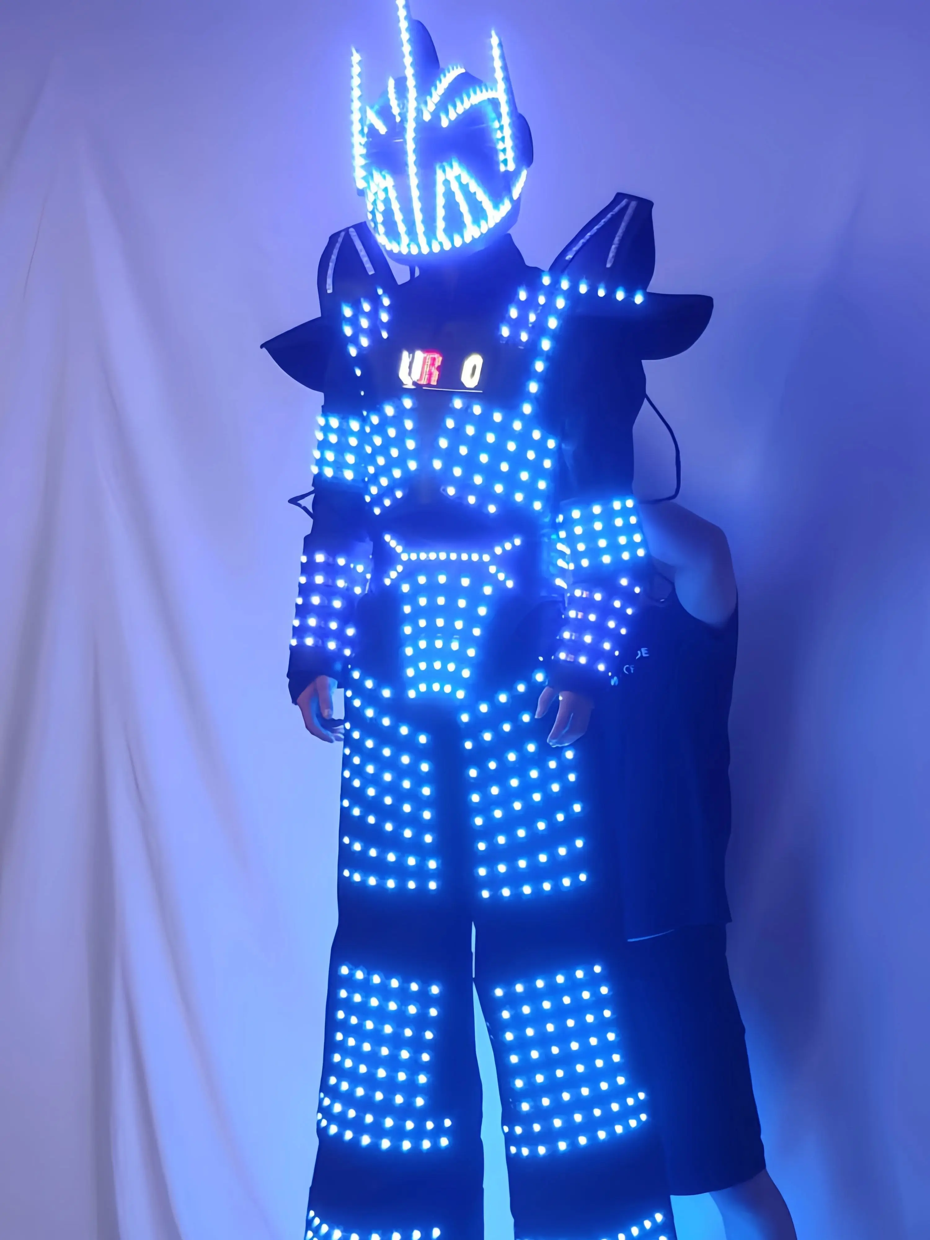 

Luminous Retro Armour Robot Set, Cyber - Chinese Style, Light & Shadow Ignite Fantasy Stage