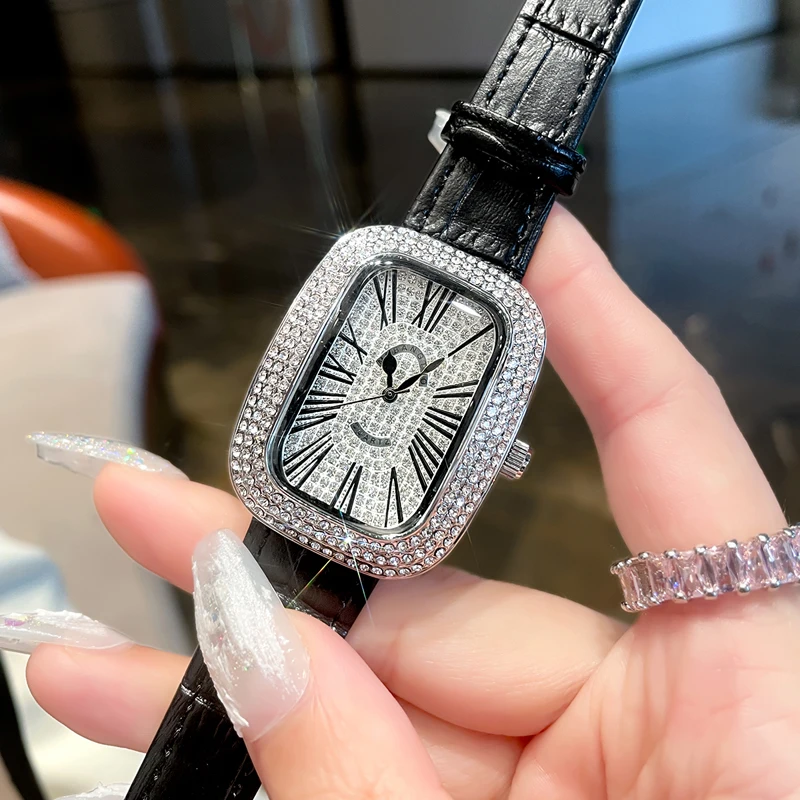 Luxury Diamond Crystal Women Watches Colorful Leather Quartz Wrist Watch Ladies Gift Clock Oval Shaped Fashion Wristwatch