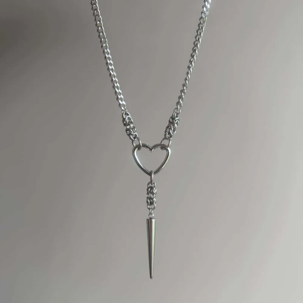 Punk Hip-hop Stainless Steel Hollow Heart-shaped Rivet Pendant Necklace for Men Women Personality Collar Chain Colorfast Jewelry