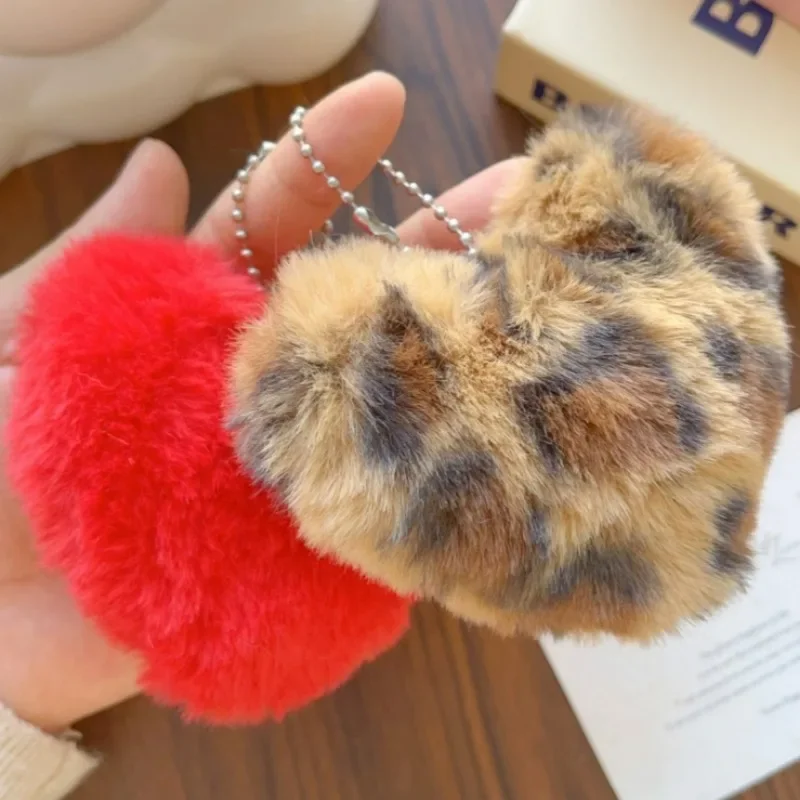 Fluffy Plush Soft Love Keychains Car Bag Heart Pendants Winter Leopard Pattern Soild Color Fashion Pompons Keyrings Accessories