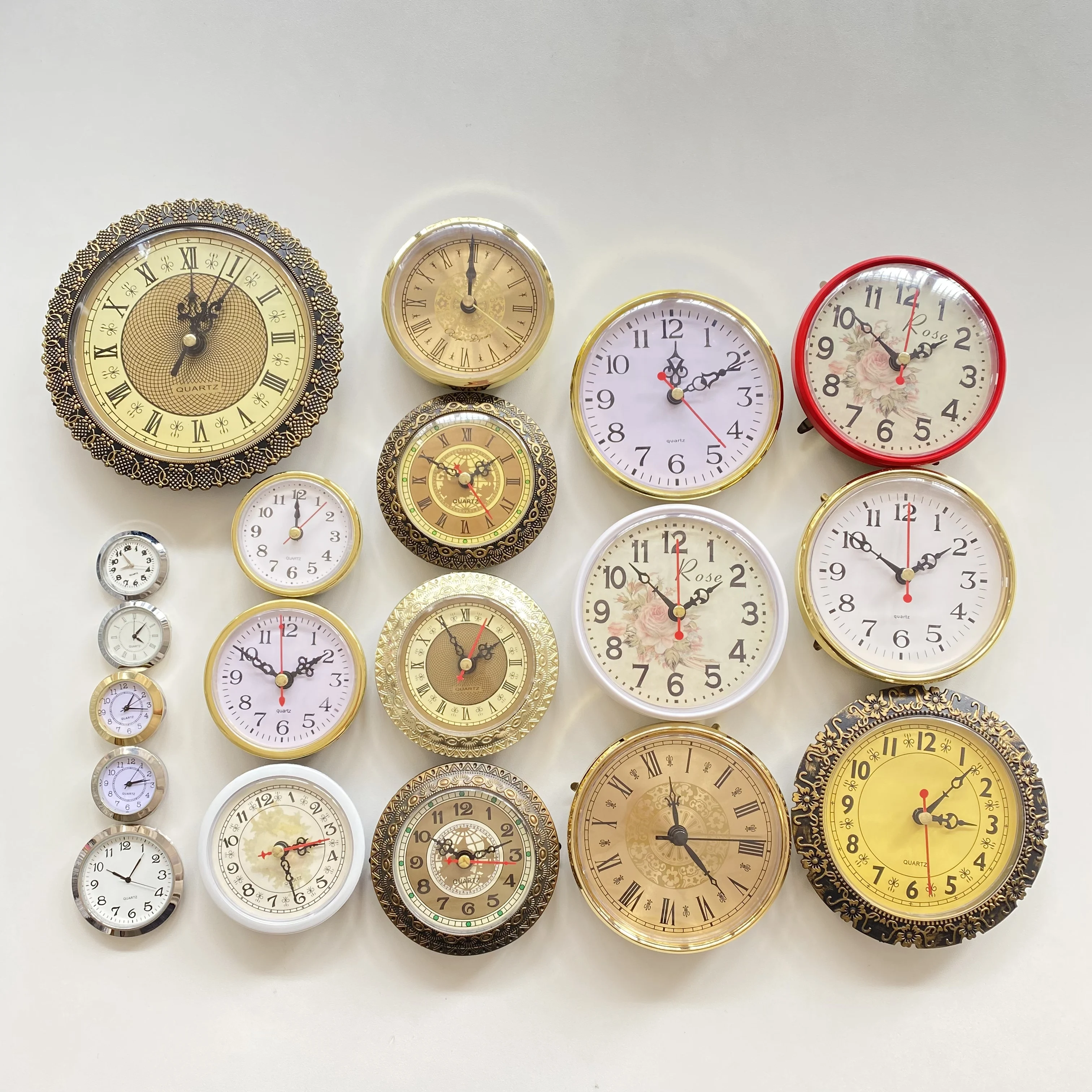 Uhreneinsatz, Quarzuhrwerk, eingebaute Uhr, klassische Uhr, Basteleinsatz, Uhren, Uhrwerk, DIY-Tischuhr