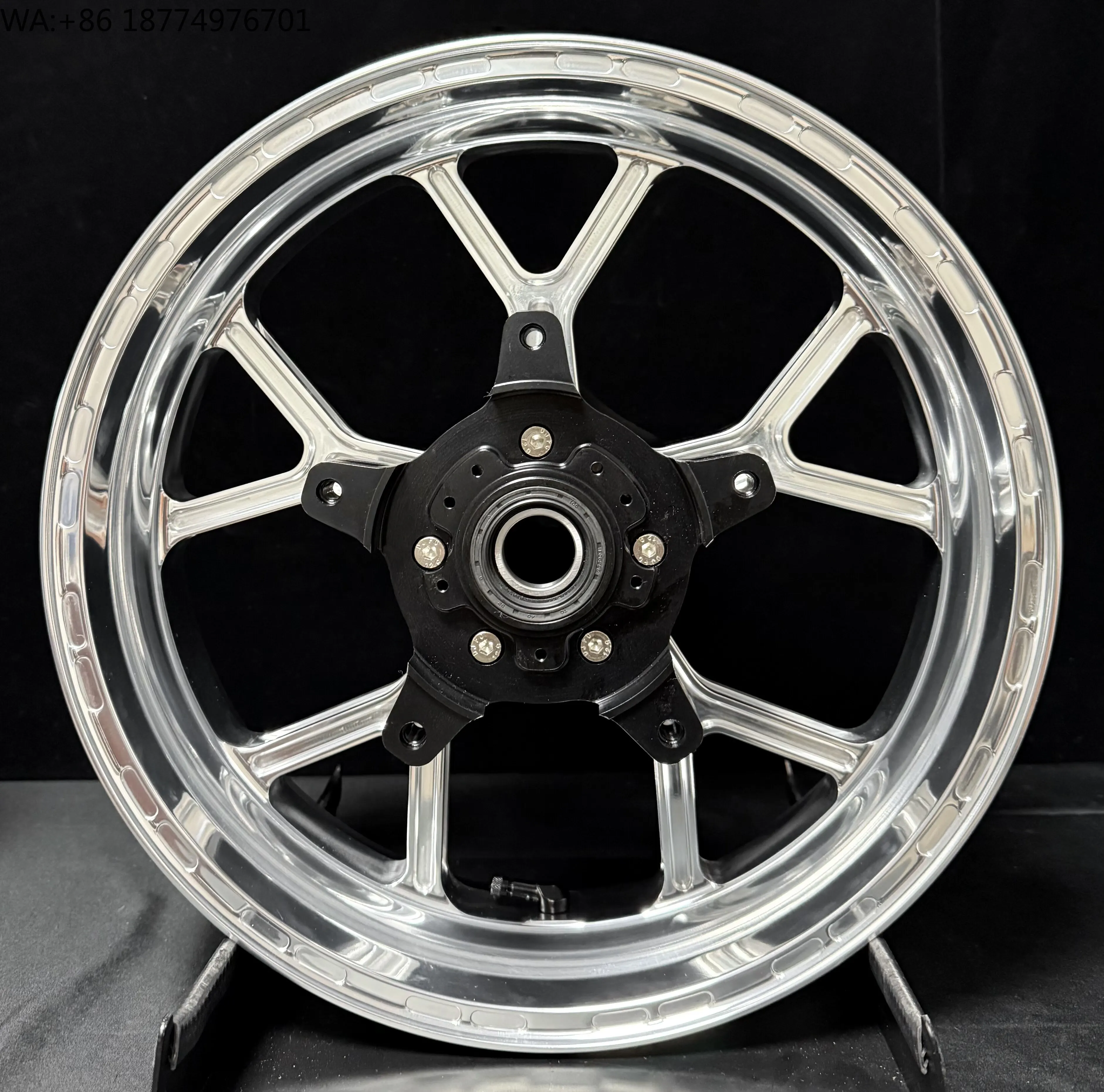 

Suitable for Yamaha TMAX 250 Modified Forged Wheel Hubs CNC Machined Alloy Racing Wheels China Supplier Lightweight Scooter Hub