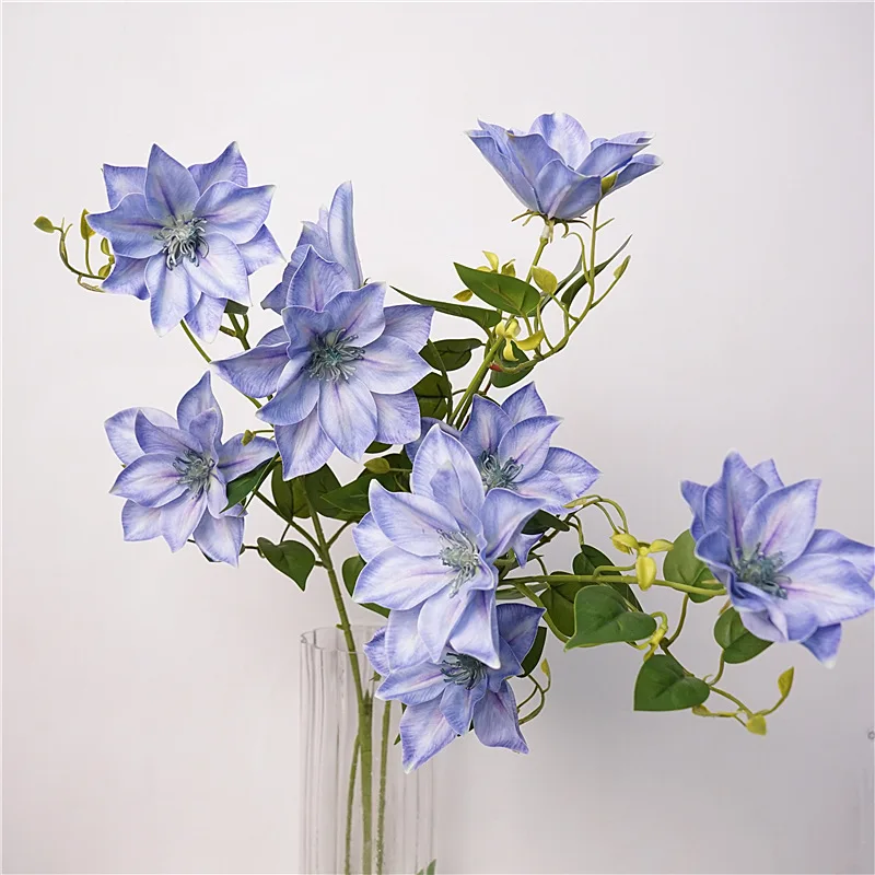 4 Stück Künstliche Clematis-Blumen mit Naturgetreuem Aussehen Luxuriöse Wohnzimmerdekoration Hochzeit Party Tisch Kunstblumen-Arrangement – Detail 3