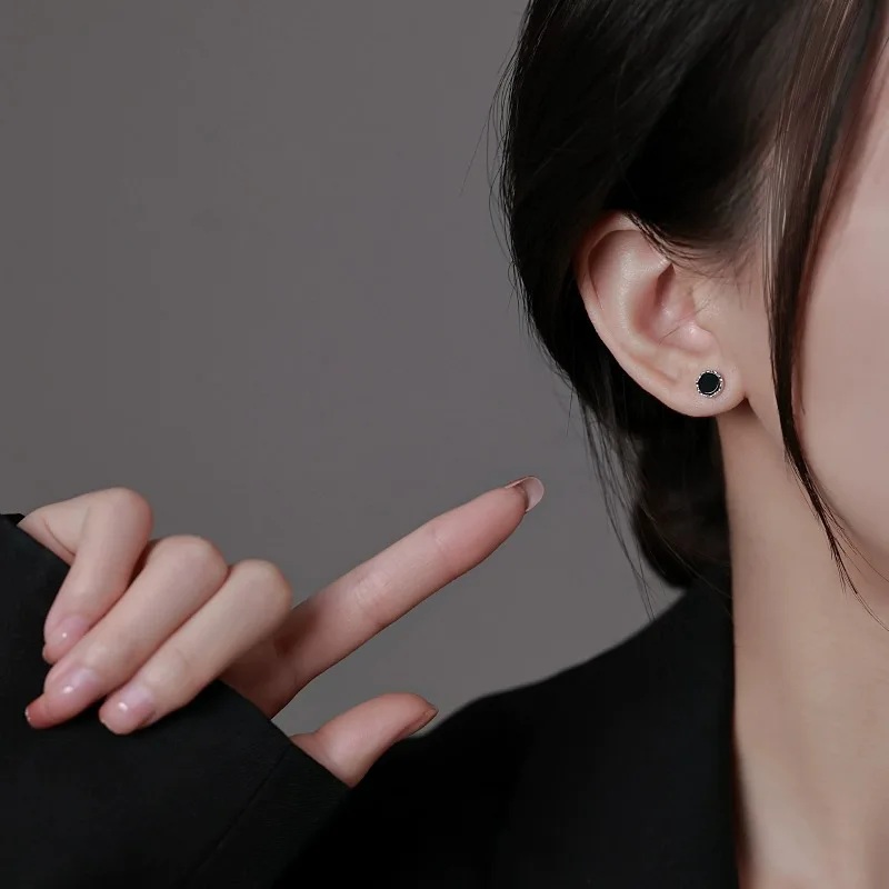 New Black Oil Drip Stud Earrings Lovely Small Simple Earrings for Women Piercing Fashion Silver Color Earring Jewelry Gifts