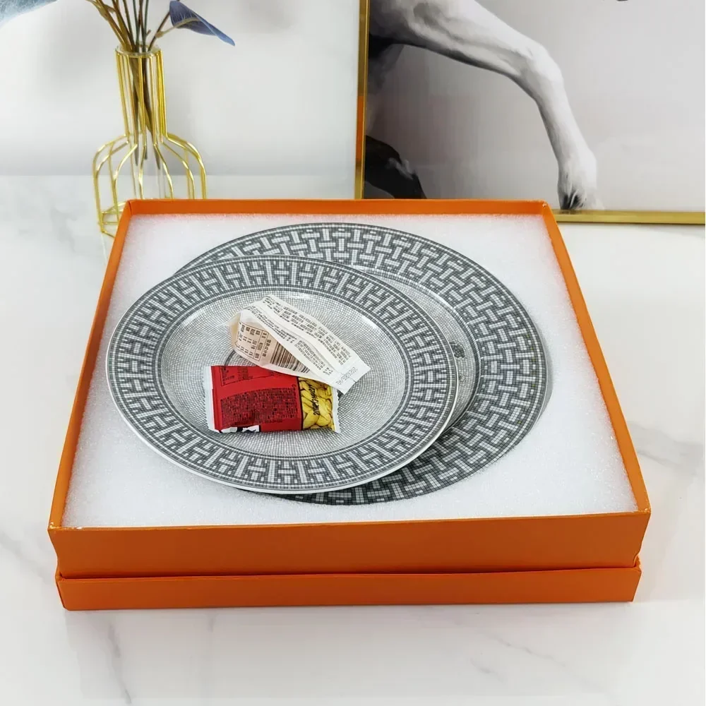

Klassische Kaffeetasse Keramik Tasse Retro Bone China Essteller exquisite China Kaffee Set Abendessen High-End exquisite