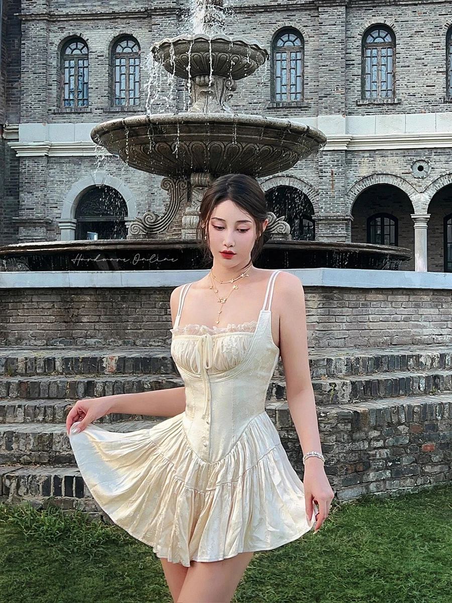 REDDACHiC Zomer Daisy Mini Jurk Vrouwen Rompertjes Low Cut Corset Lace Splice Satijn Jacquard Cami Jurk Uitgaan Vintage Kleding