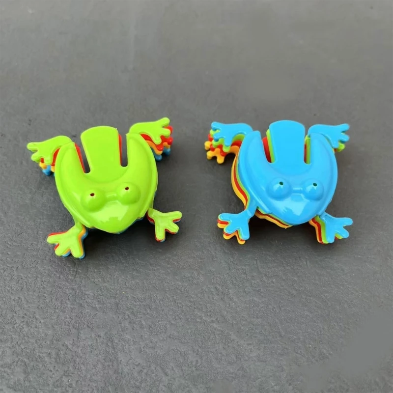 Pack of 20 Children's Jumping Leaping Frog Educational Toy Finger Pressing Finger Toy for Indoor /Outdoor