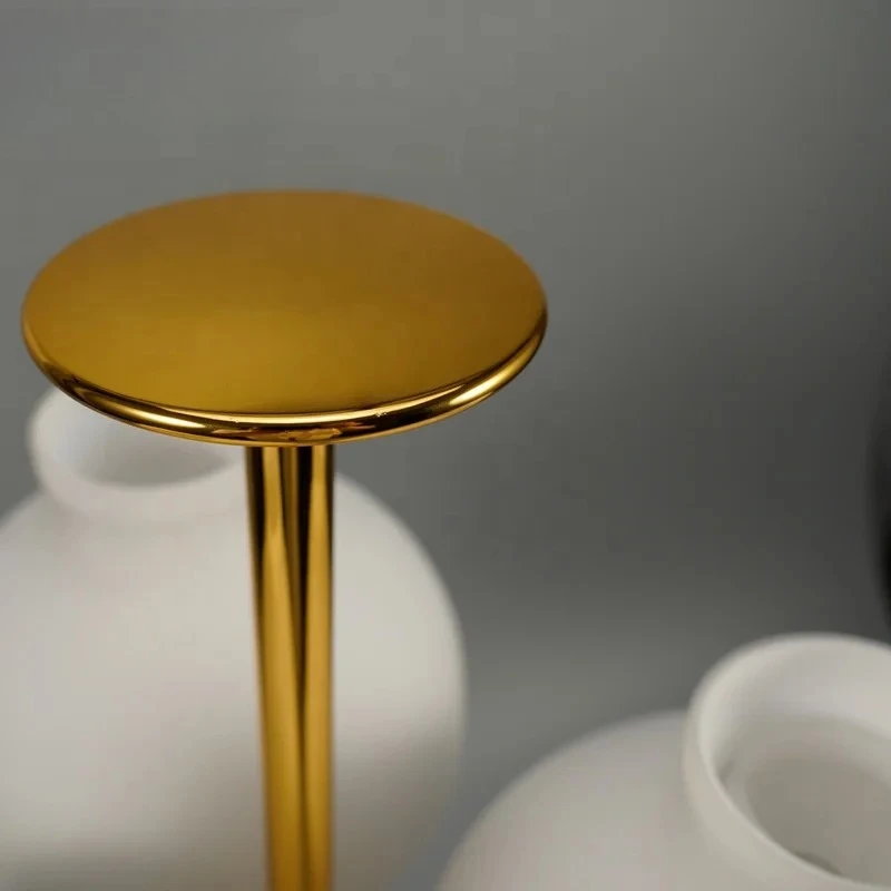 Lámpara de mesa de mármol con cubierta de vidrio simple nórdica, lámpara de mesa dorada para hotel, sala de estar y dormitorio