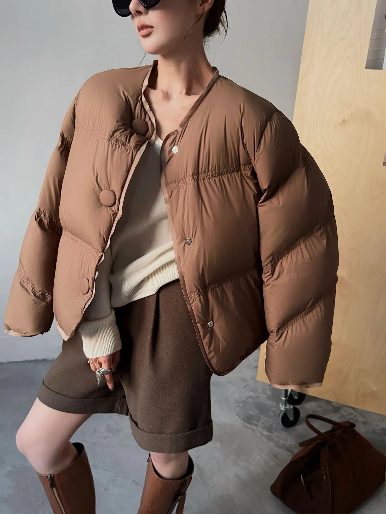 

Autumn and Winter New Women's Down Jacket 90 White Duck Down Round Neck Casual Jacket