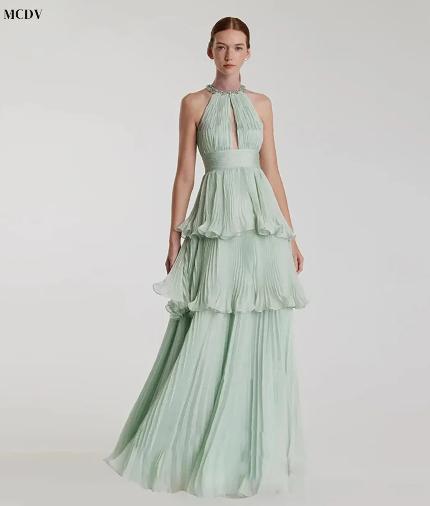 맞춤형 섹시한 시폰 A라인 크리스탈 러플 티어드 이브닝 드레스 섬세한 홀터 슬리브리스 플로어 길이 셀러브리티 가운