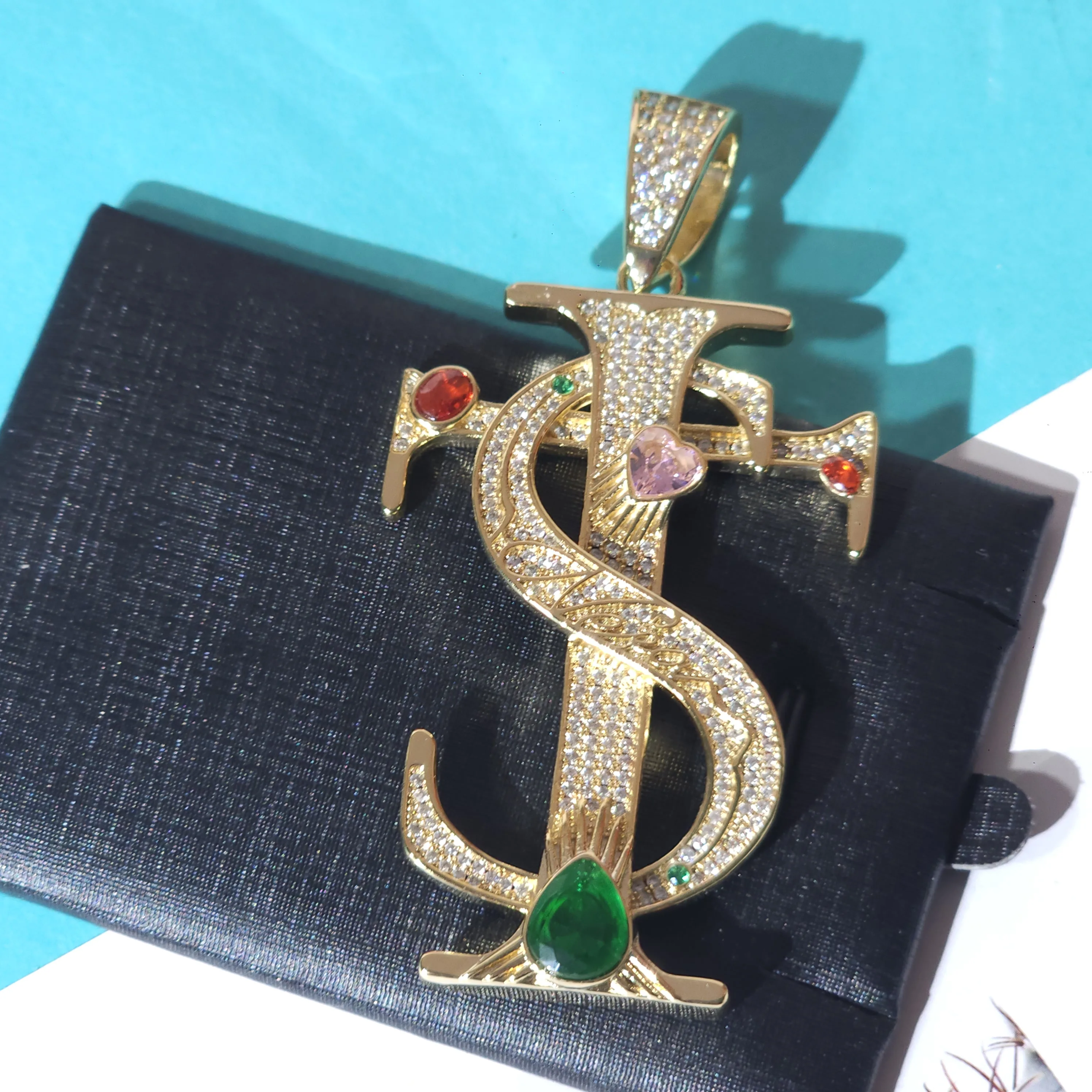 Novo Colar Crucifixo com Pinge - Charm Necklace Dainty avaliação e preço