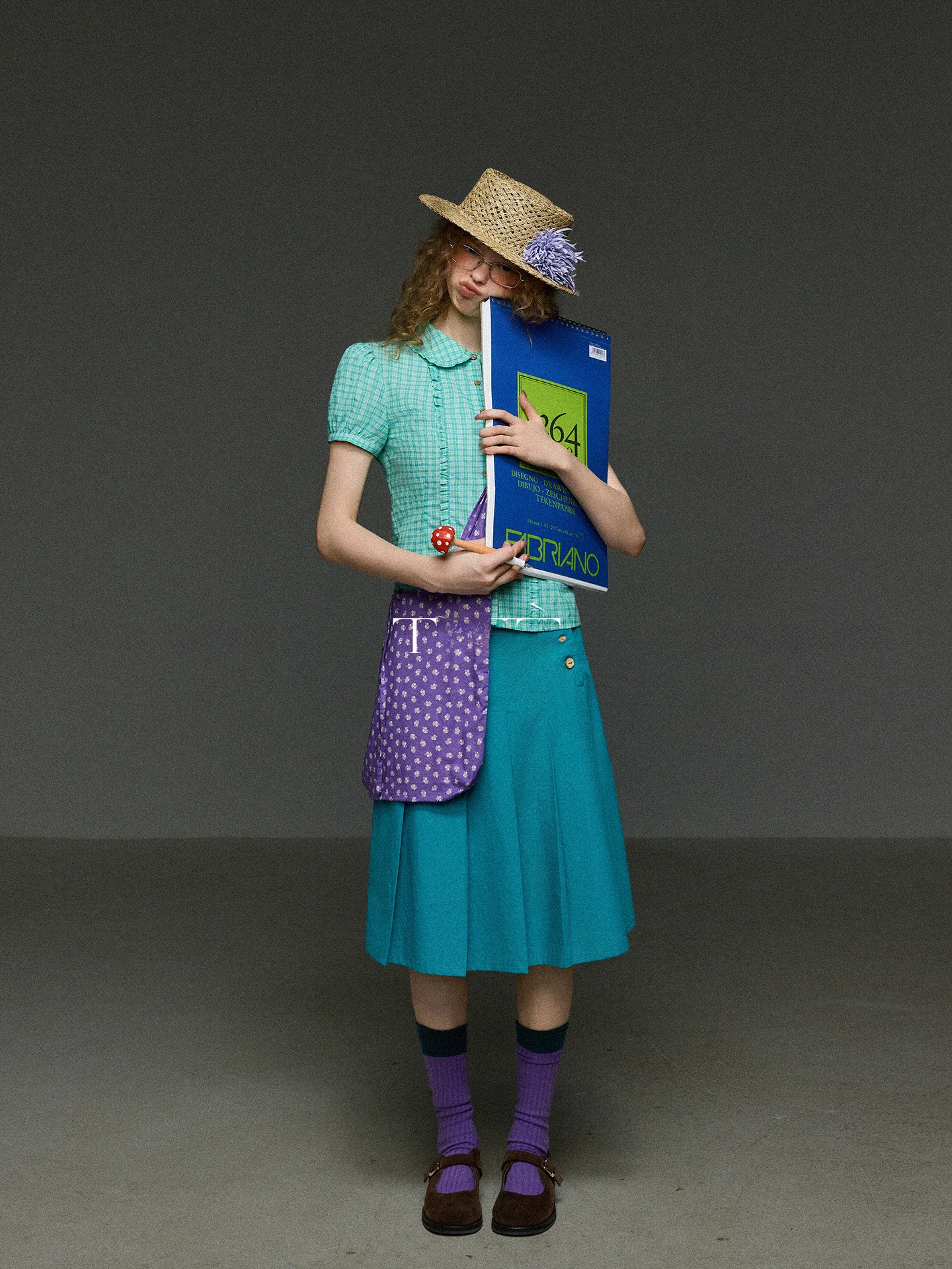 

Рубашка женская летняя в стиле ретро с воротником-стойкой, рукавами-фонариками, на одной пуговице, с деревянным принтом, короткий рукав, в клетку